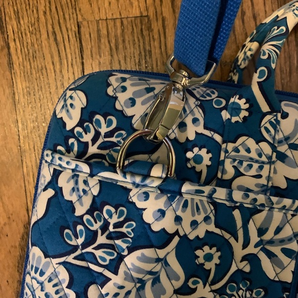 VERA BRADLEY Blue Lagoon Large Computer Case - Picture 6 of 8